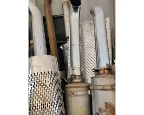 Sterling L9500 Exhaust Pipe
