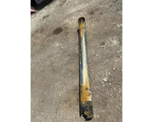 Sterling L9500 Exhaust Pipe