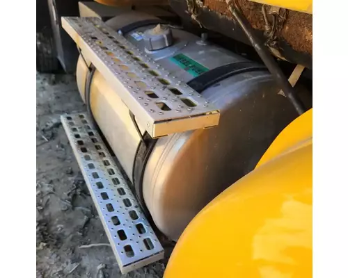 Sterling L9500 Fuel Tank
