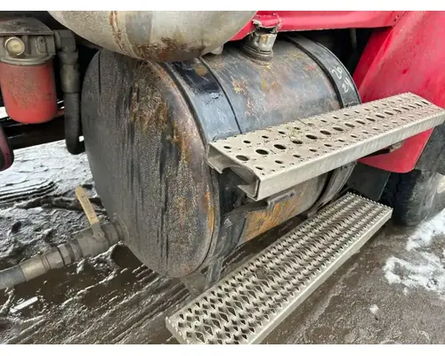Sterling L9500 Fuel Tank