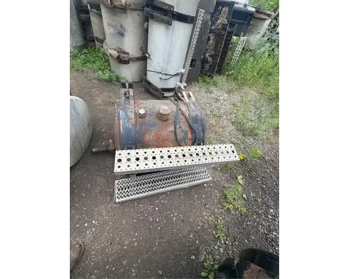 Sterling L9500 Fuel Tank