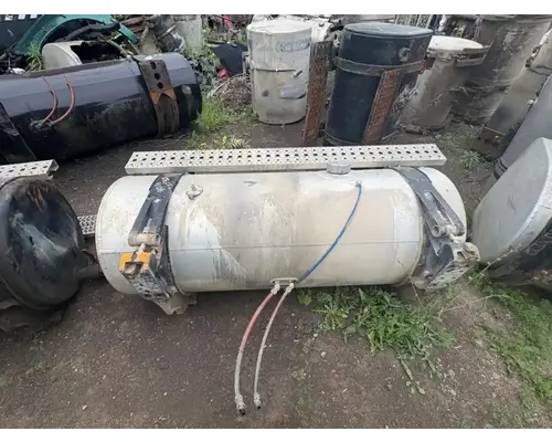 Sterling L9500 Fuel Tank