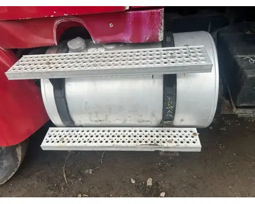 Sterling L9500 Fuel Tank