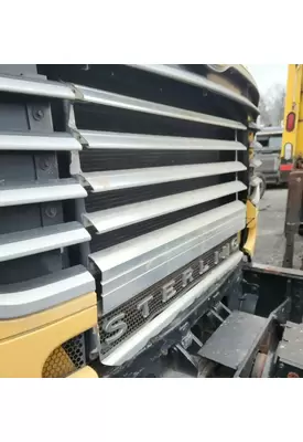 Sterling L9500 Grille