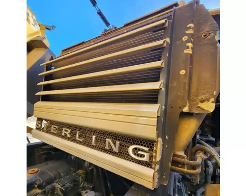 Sterling L9500 Grille