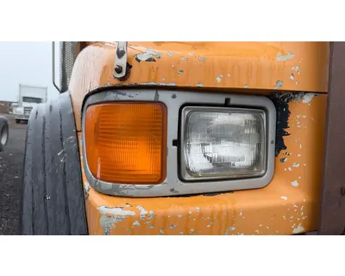 Headlamp Assembly Sterling L9500 Holst Truck Parts