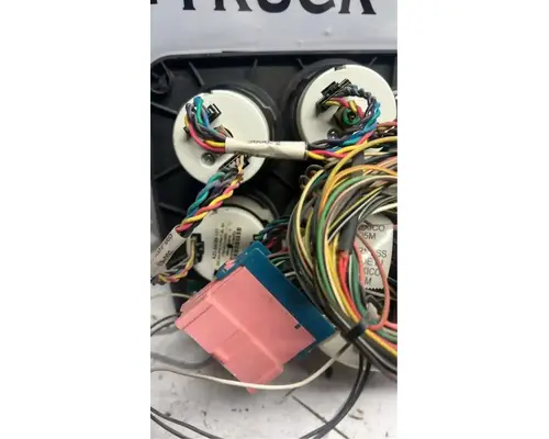 Sterling L9500 Instrument Cluster
