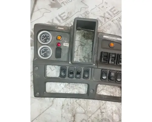 Sterling L9500 Instrument Cluster