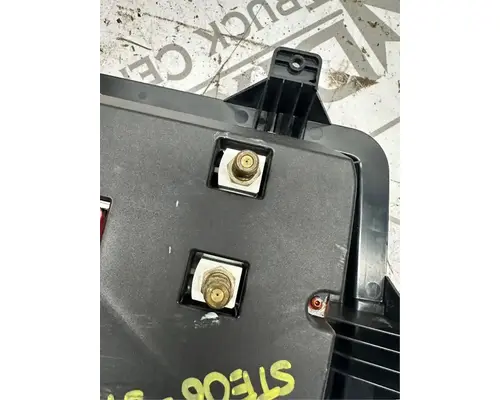 Sterling L9500 Instrument Cluster