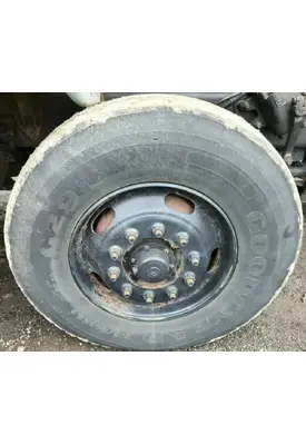 Sterling L9500 Spindle / Knuckle, Front