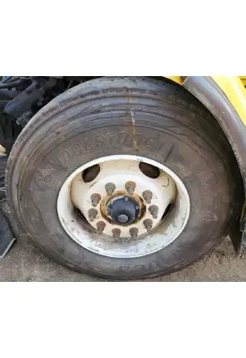 Sterling L9500 Spindle / Knuckle, Front