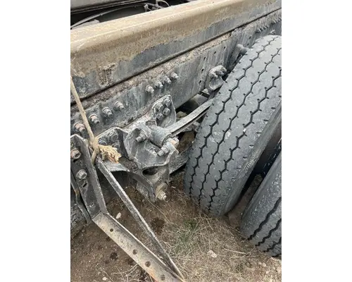 Sterling L9500 Suspension
