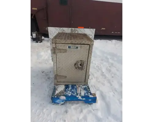 Tool Box Sterling L9500 Dixie Truck Centre