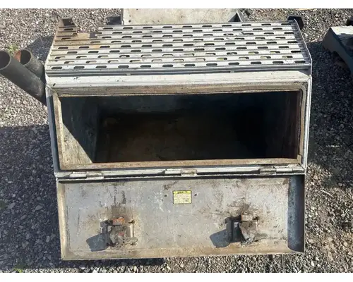 Sterling L9500 Tool Box