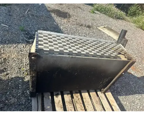 Sterling L9500 Tool Box