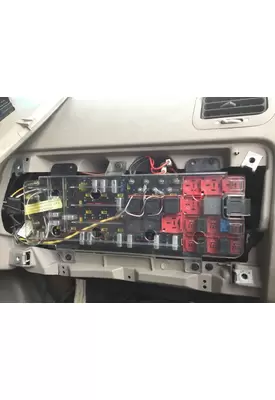 Sterling L9501 Fuse Box