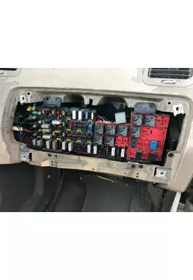 Sterling L9501 Fuse Box