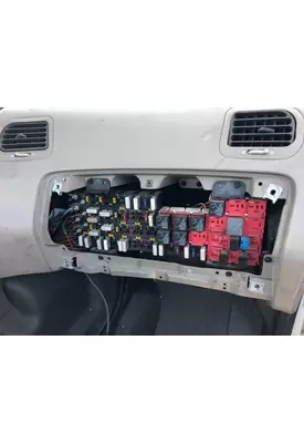 Sterling L9501 Fuse Box