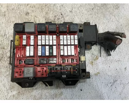 Sterling L9501 Fuse Box