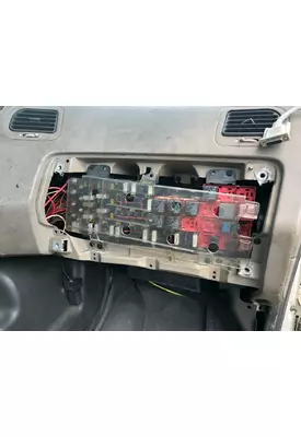 Sterling L9501 Fuse Box