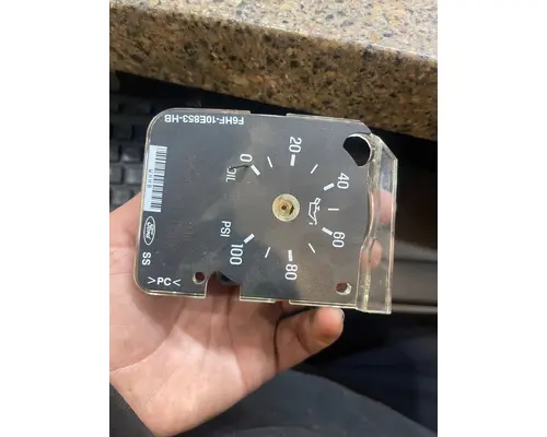 Gauges (all) STERLING L9501 Truck Salvage International Inc