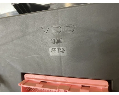 Sterling L9501 Instrument Cluster
