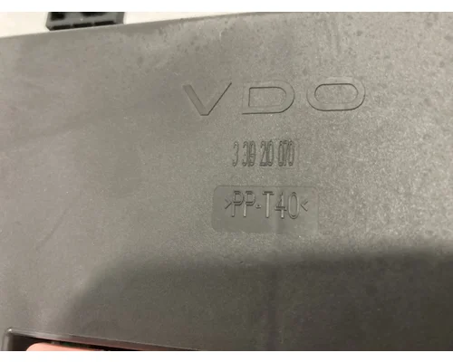 Sterling L9501 Instrument Cluster
