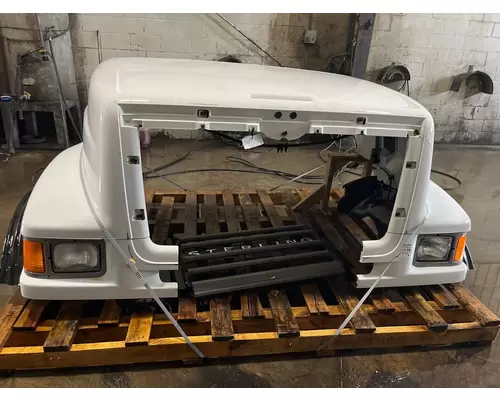 Hood STERLING L9511 Frontier Truck Parts