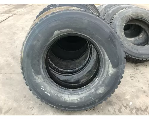 Sterling L9511 Tires