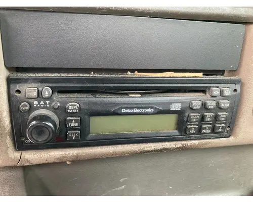 Radio Sterling L9513 Vander Haags Inc DM