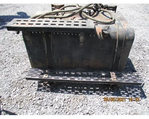Sterling L9513 Fuel Tank