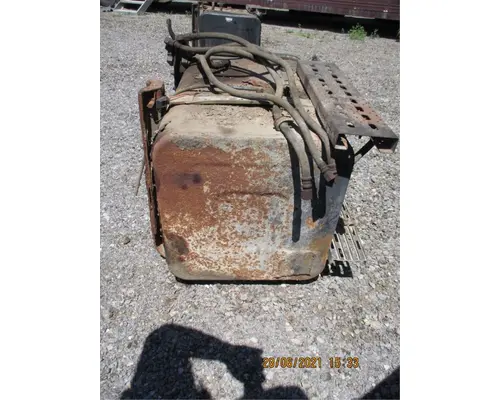 Sterling L9513 Fuel Tank