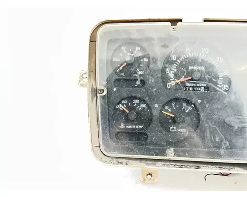 Sterling L9513 Instrument Cluster