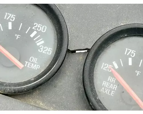 Sterling L9513 Instrument Cluster