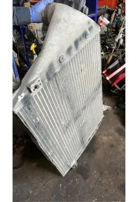 Sterling L9513 Intercooler