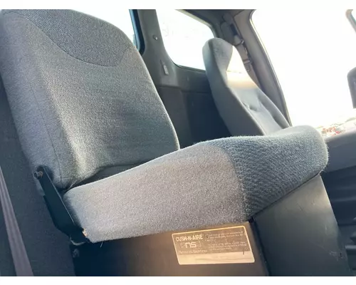 Sterling L9513 Seat (non-Suspension)