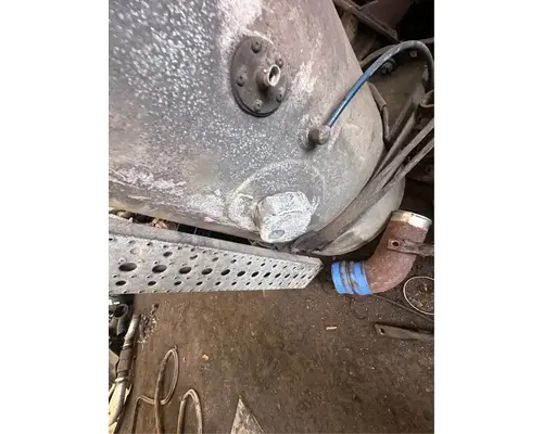 Sterling L9522 Fuel Tank