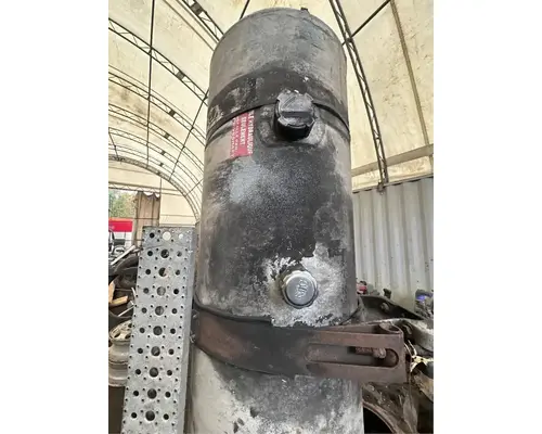 Sterling L9522 Fuel Tank