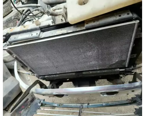 Sterling L9522 Intercooler