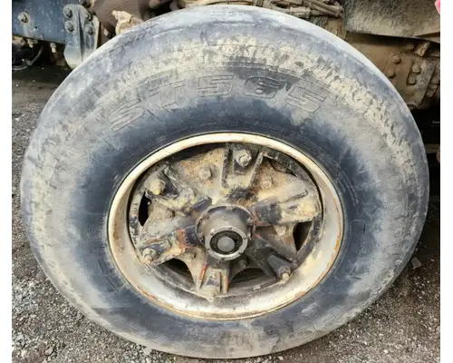 Spindle / Knuckle, Front Sterling L9522 Complete Recycling Group LLC