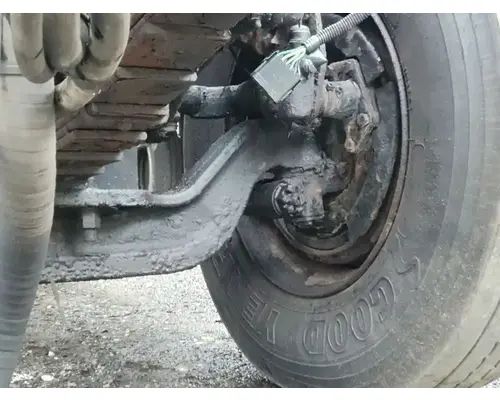 Sterling LT8500 Axle Assy, Fr (4WD)