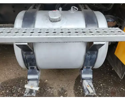 Sterling LT8500 Fuel Tank