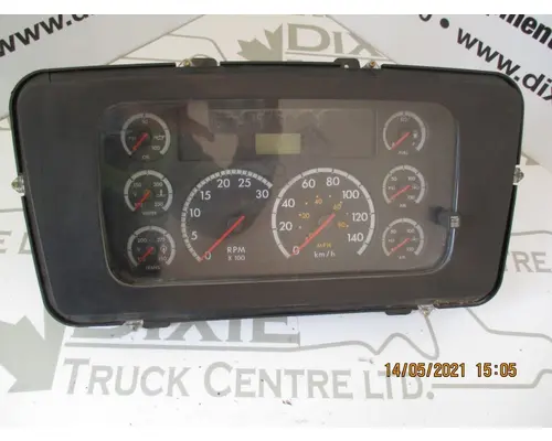 Sterling LT9500 Instrument Cluster