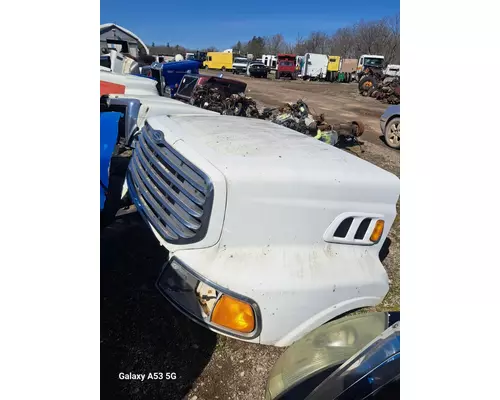 Hood STERLING LT8500 WG Truck Centre