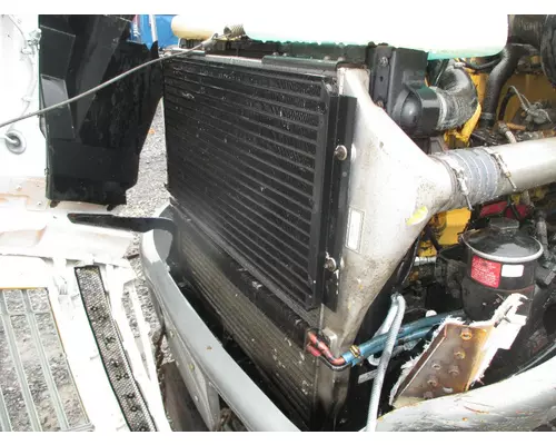 Air Conditioner Condenser STERLING LT9500 Dutchers Inc   Heavy Truck Div  Ny