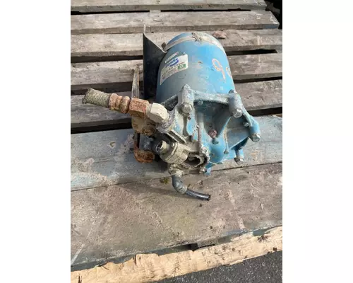 Air Dryer STERLING LT950 Payless Truck Parts