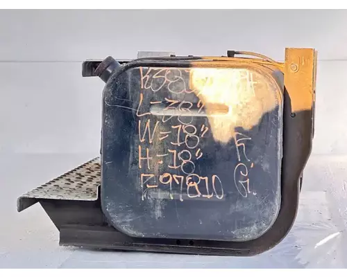 Sterling M7500 ACTERRA Fuel Tank