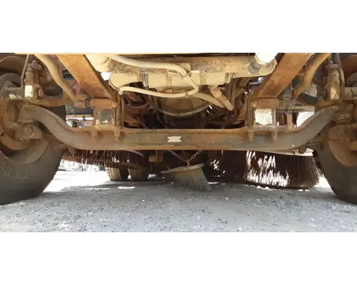 Sterling SC8000 Cargo Axle Assy, Fr (4WD)