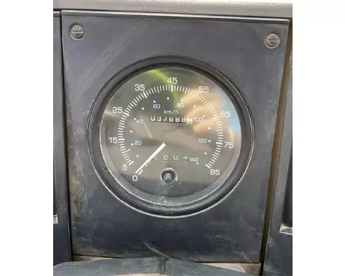 Sterling SC8000 Cargo Instrument Cluster