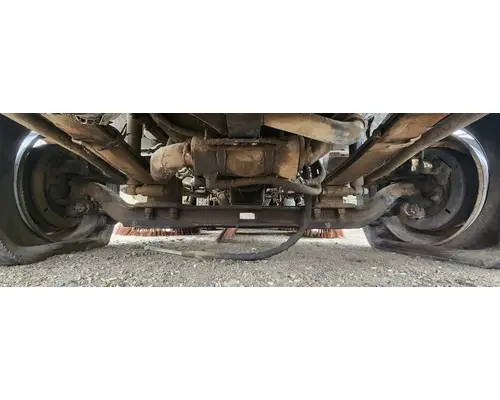 Sterling SC8000 Axle Assy, Fr (4WD)